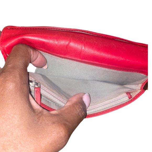 🎉 Host Pick🎉✨Chanel Yen Wallet Preloved Full Set - Picture 7 of 12